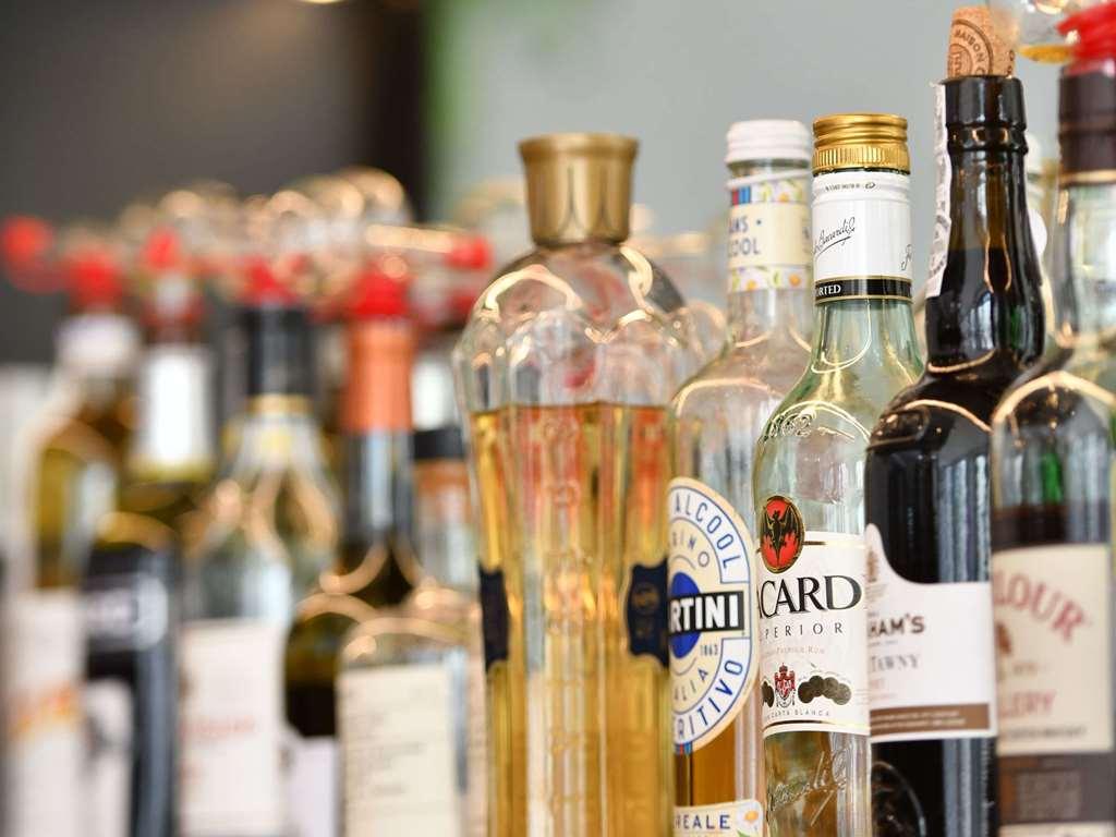 Ibis Châteauroux Restaurant bilde