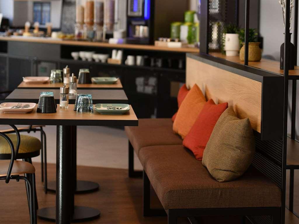 Ibis Châteauroux Restaurant bilde